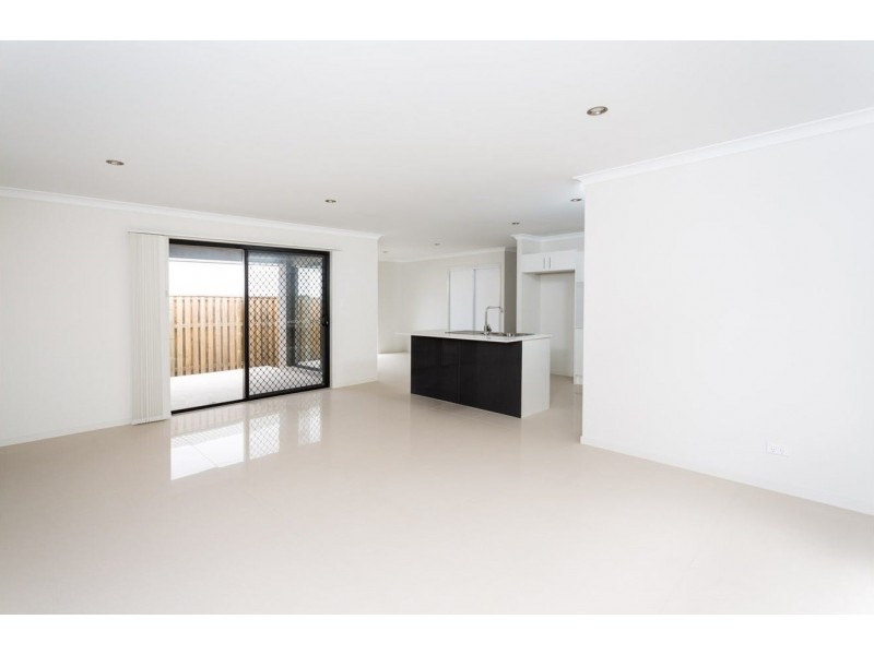 72 Yarrambat Rise, Upper Coomera QLD 4209