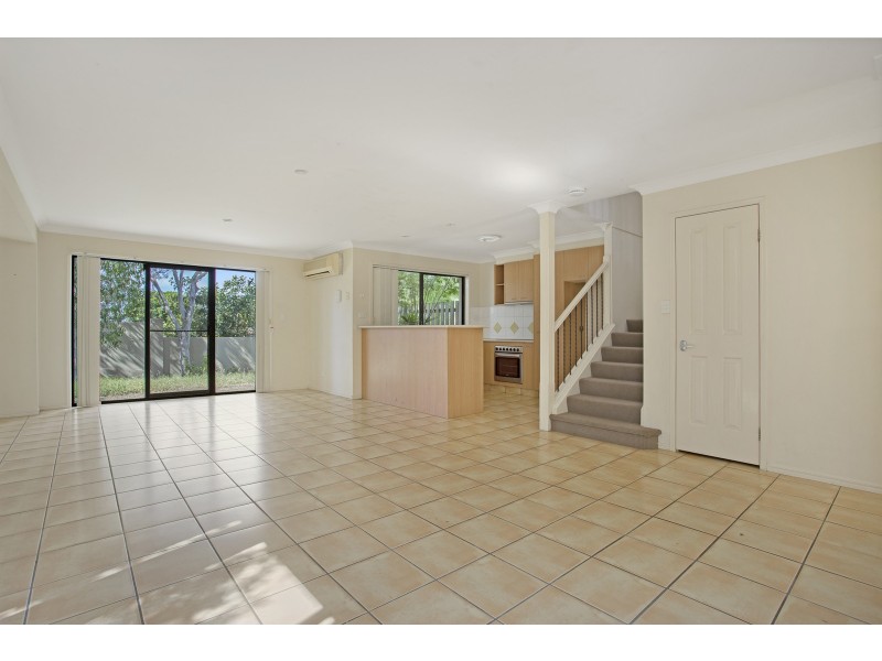 24/1 Secondary Street, Upper Coomera QLD 4209