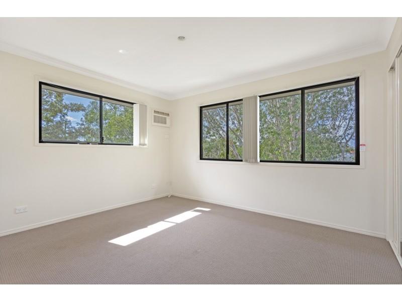 24/1 Secondary Street, Upper Coomera QLD 4209