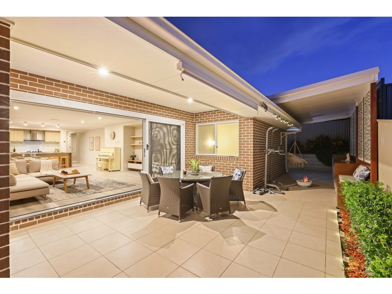 8 Button Quail Court, Gilston QLD 4211