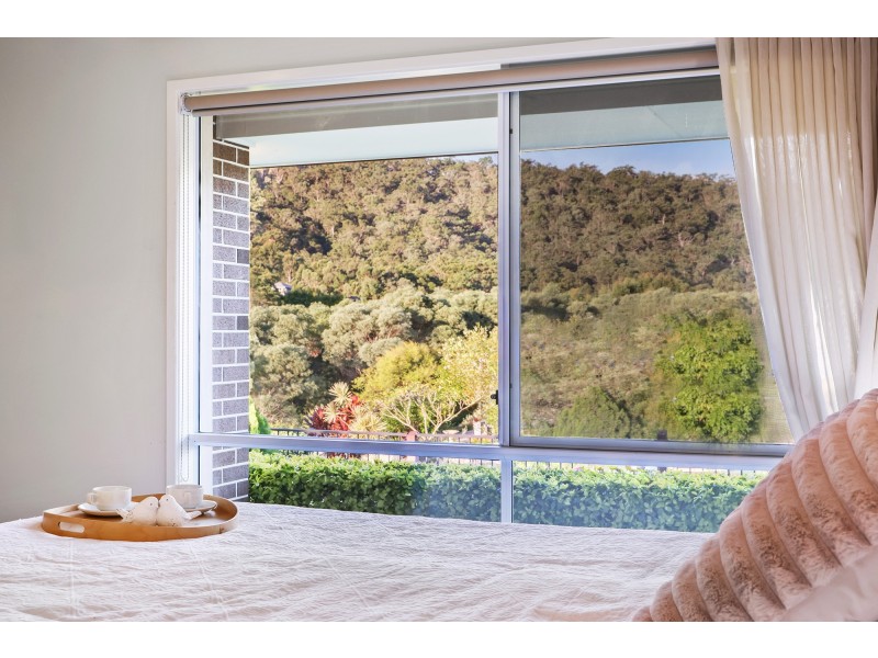 8 Button Quail Court, Gilston QLD 4211