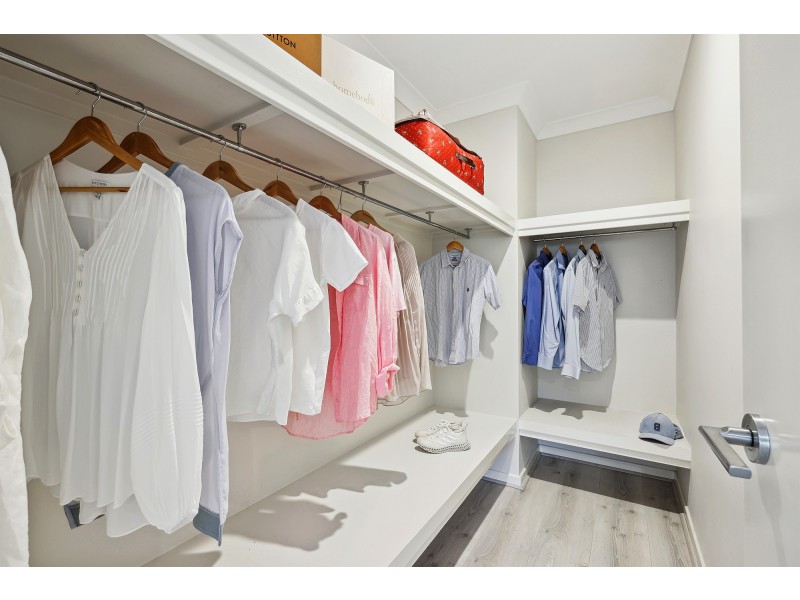 8 Button Quail Court, Gilston QLD 4211