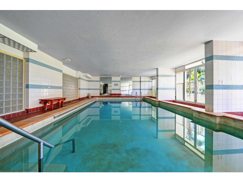 12/2 Riverview Parade, Surfers Paradise QLD 4217