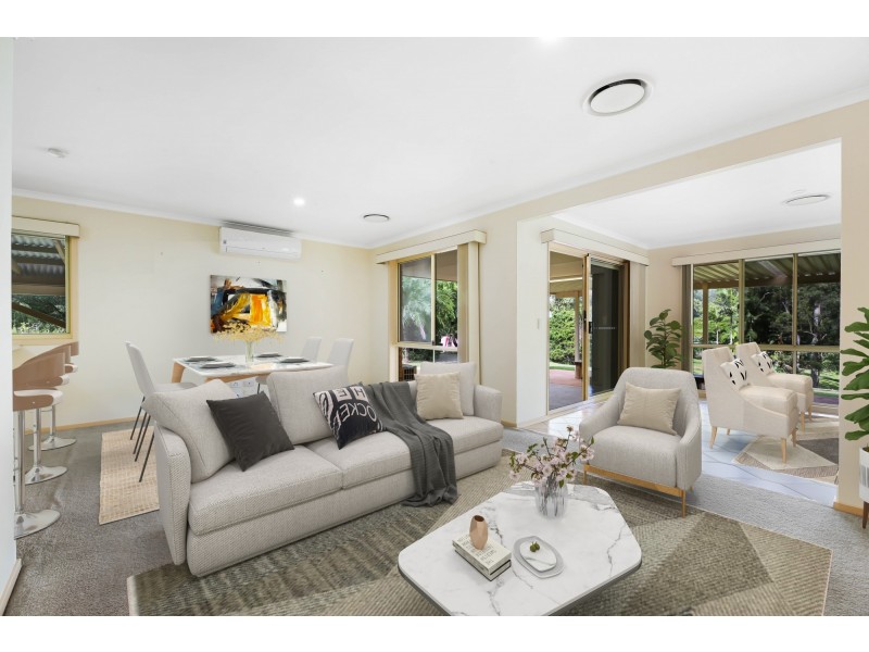 25 Harry Mills Drive, Worongary QLD 4213