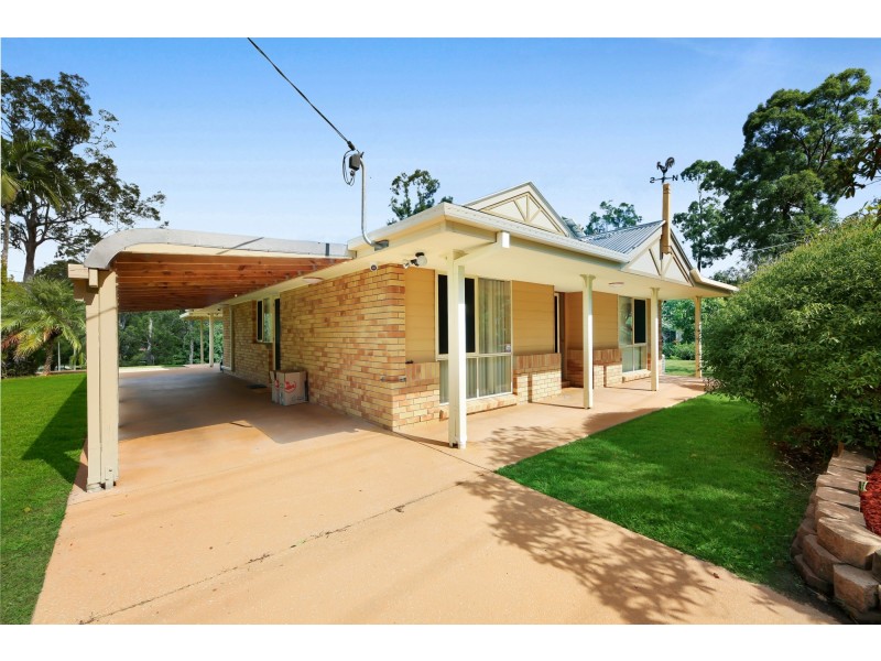 25 Harry Mills Drive, Worongary QLD 4213