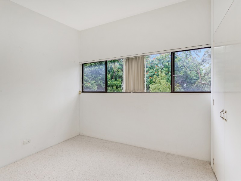 11/30 Holland Court, Broadbeach Waters QLD 4218