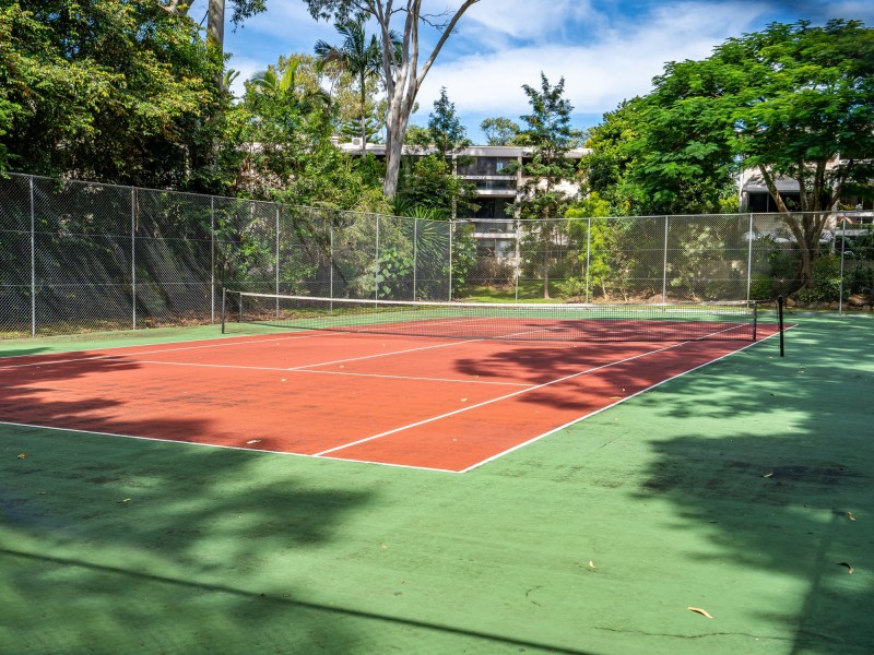 11/30 Holland Court, Broadbeach Waters QLD 4218