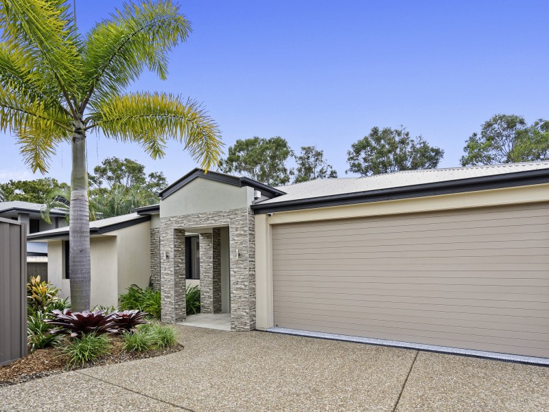 2B Penamber Court, Benowa QLD 4217