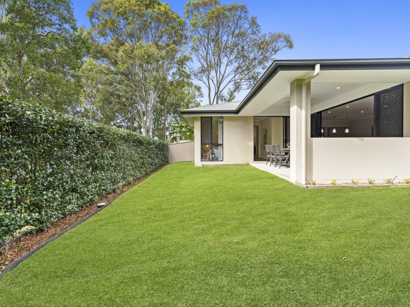 2B Penamber Court, Benowa QLD 4217