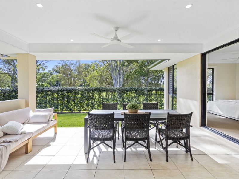 2B Penamber Court, Benowa QLD 4217