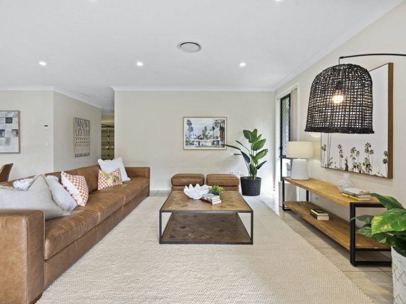 2B Penamber Court, Benowa QLD 4217