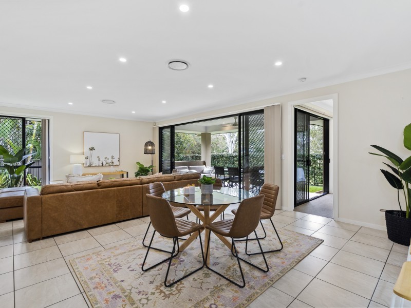 2B Penamber Court, Benowa QLD 4217