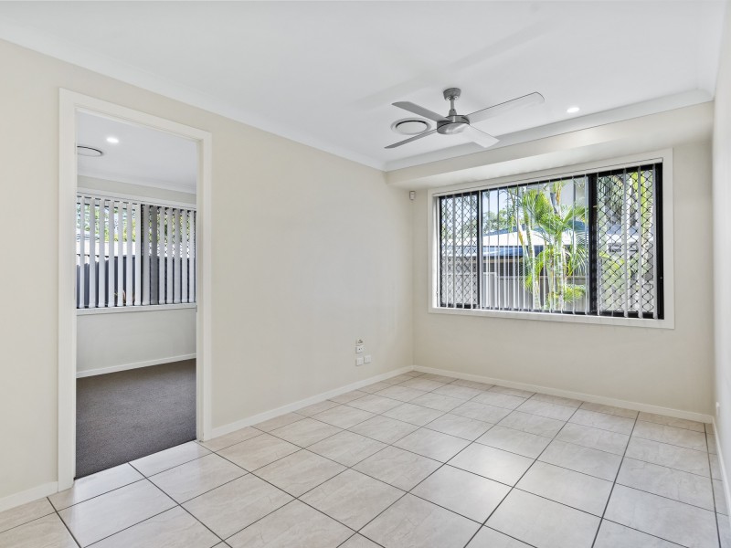 2B Penamber Court, Benowa QLD 4217