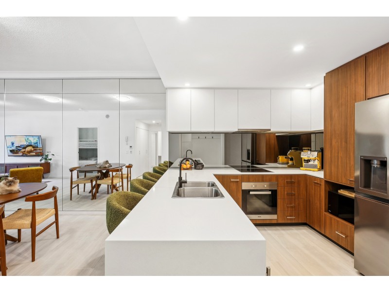 3016/397 Christine Avenue, Varsity Lakes QLD 4227