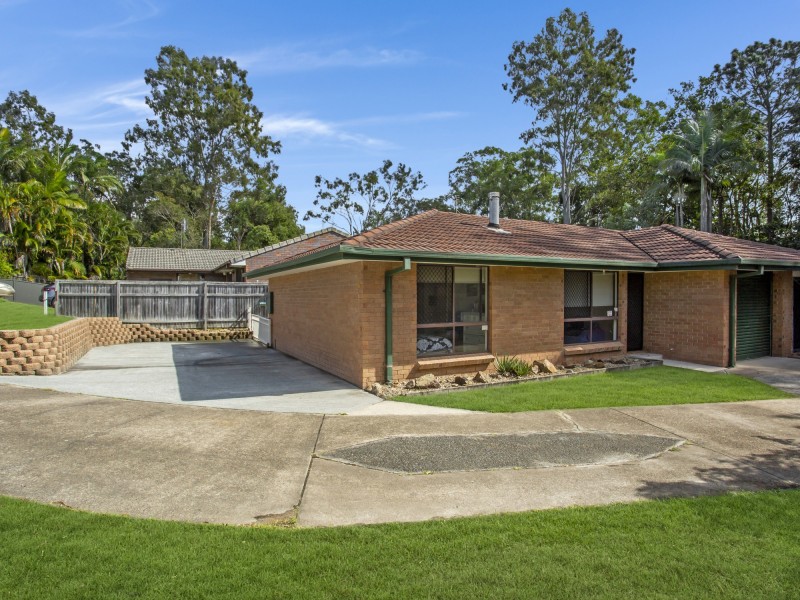 1/2 Gumbeel Court, Highland Park QLD 4211