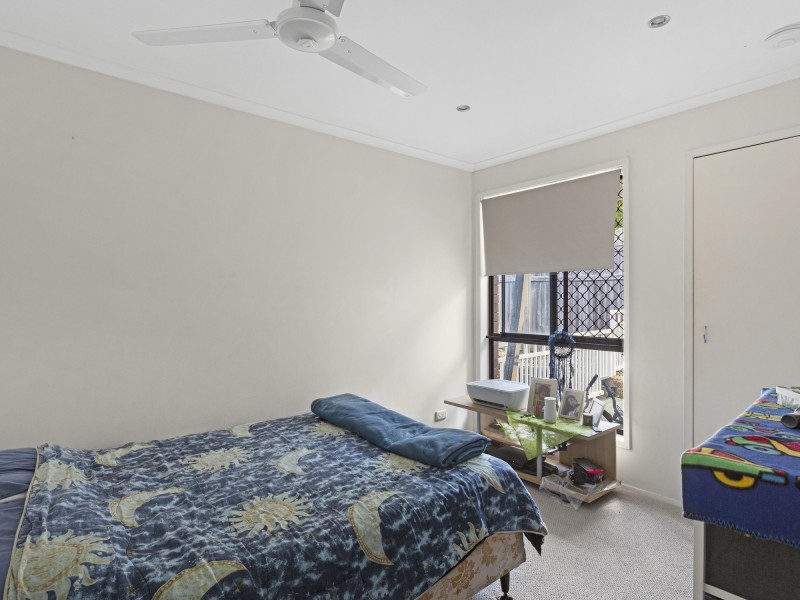 1/2 Gumbeel Court, Highland Park QLD 4211