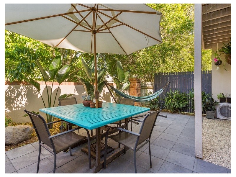 2/21 Regensberg Close, Varsity Lakes QLD 4227