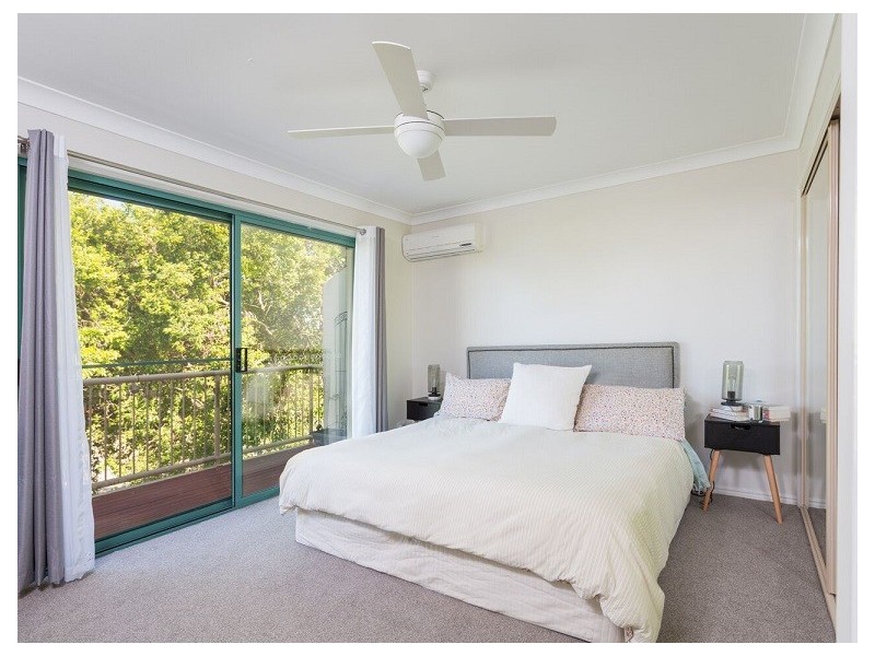 2/21 Regensberg Close, Varsity Lakes QLD 4227