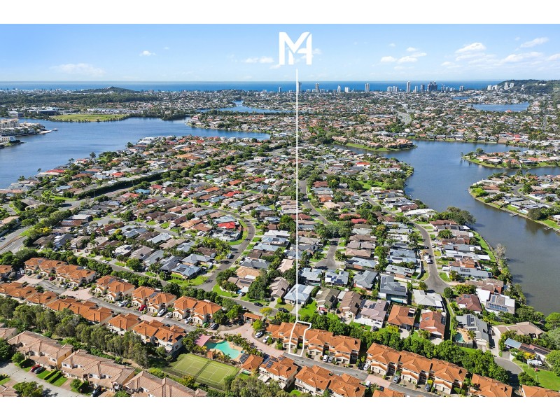 2/21 Regensberg Close, Varsity Lakes QLD 4227