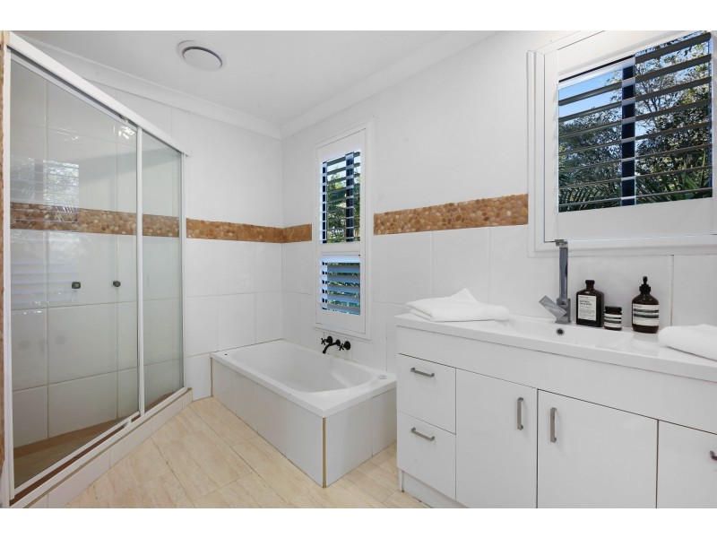 22 Leisure Lane, Worongary QLD 4213