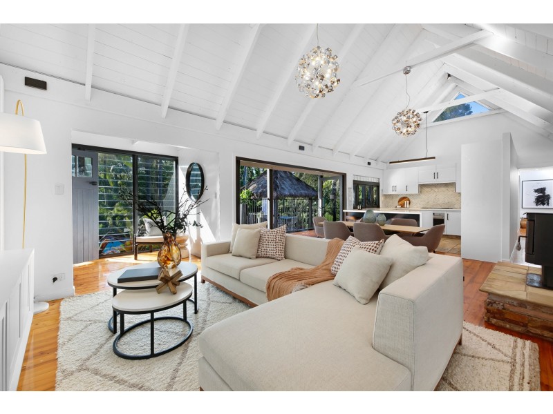 22 Leisure Lane, Worongary QLD 4213