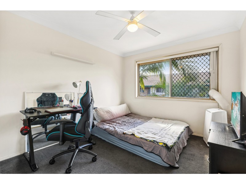 63/220 Christine Avenue, Burleigh Waters QLD 4220