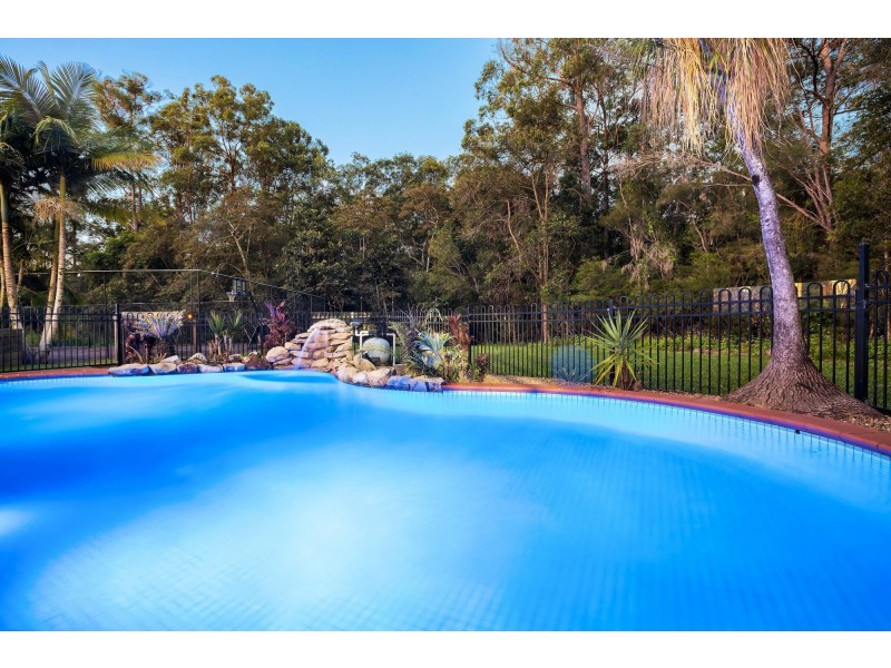 18 Canopy Drive, Bonogin QLD 4213