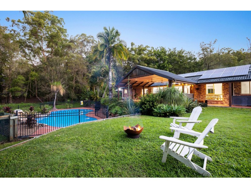 18 Canopy Drive, Bonogin QLD 4213