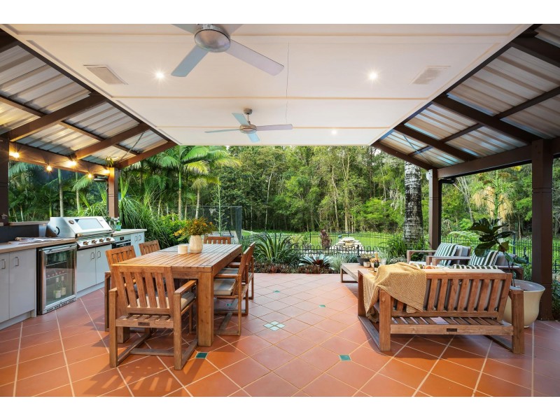 18 Canopy Drive, Bonogin QLD 4213