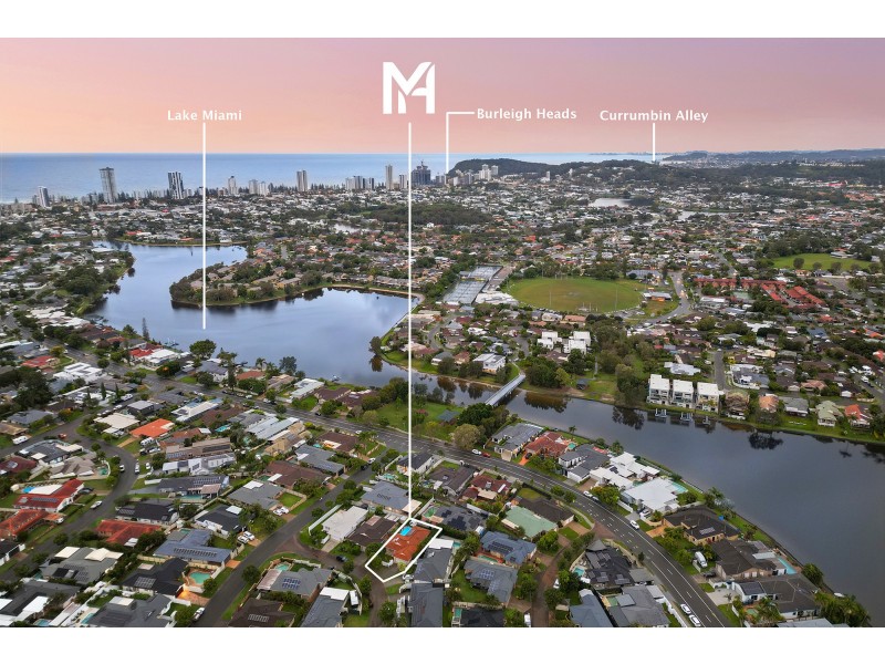 6 Redwing Court, Burleigh Waters QLD 4220