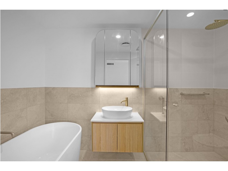 702/14 Twenty Eigth Avenue, Palm Beach QLD 4221