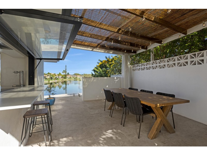 TEN SPOONBILL CRT, Burleigh Waters QLD 4220