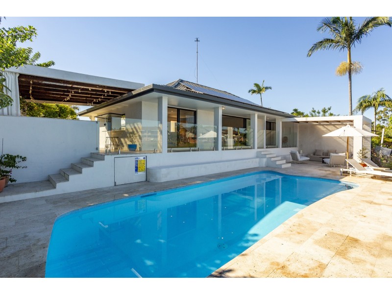 TEN SPOONBILL CRT, Burleigh Waters QLD 4220