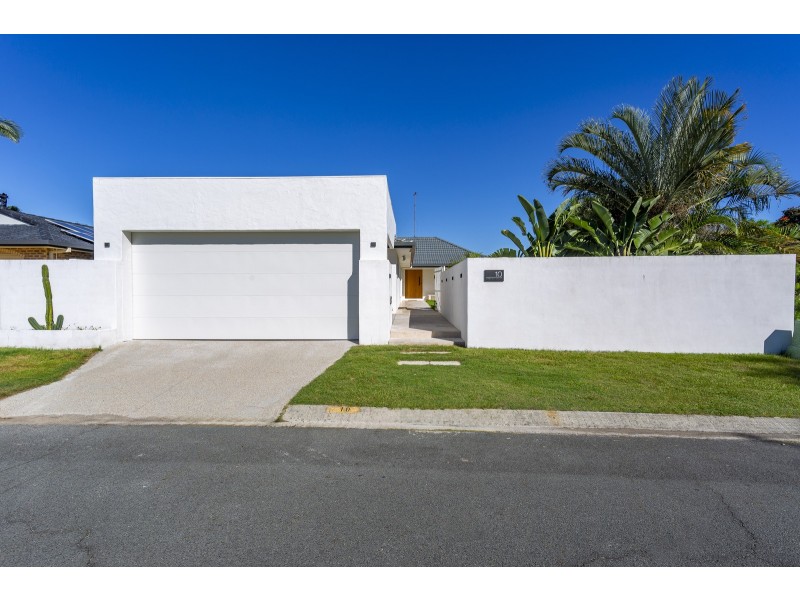TEN SPOONBILL CRT, Burleigh Waters QLD 4220