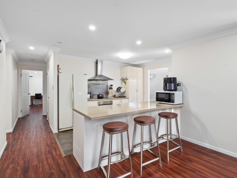 4 Dawnann Court, Carrara QLD 4211
