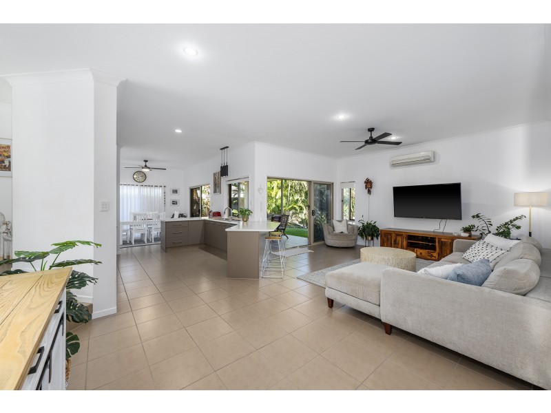 22 Snowwood Street, Reedy Creek QLD 4227