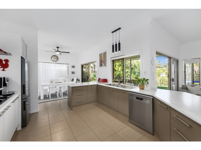 22 Snowwood Street, Reedy Creek QLD 4227