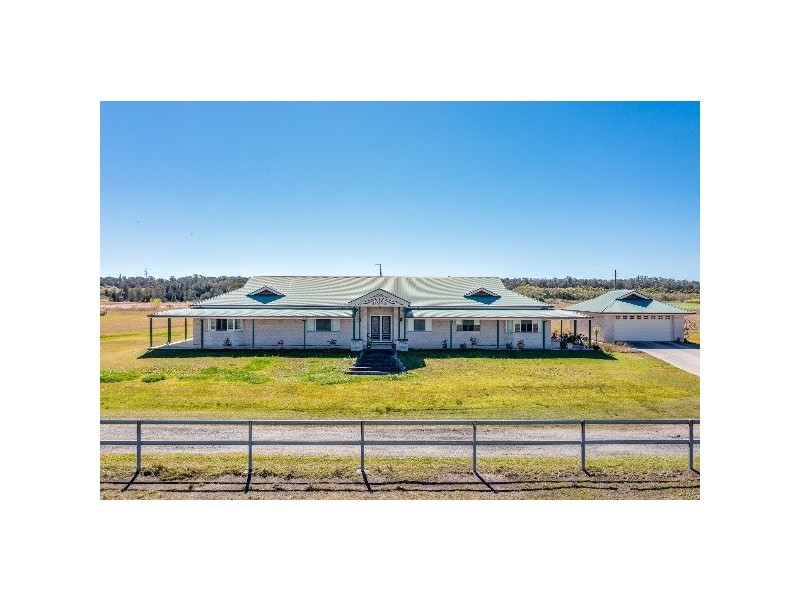 27 Rocky Point Road, Woongoolba QLD 4207