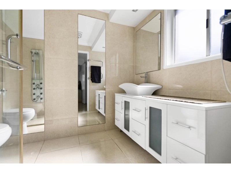 15 Riverlea Waters Drive, Nerang QLD 4211