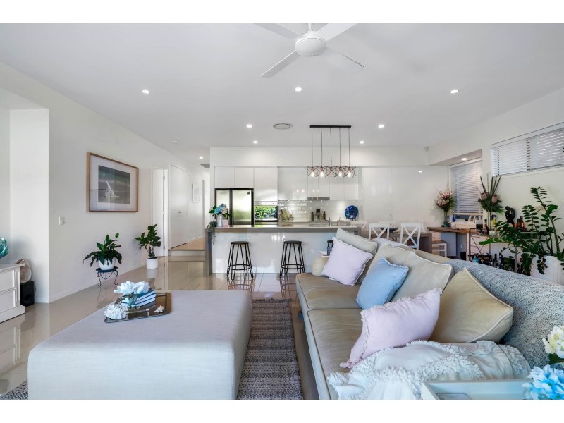 3 Eden Circuit, Reedy Creek QLD 4227