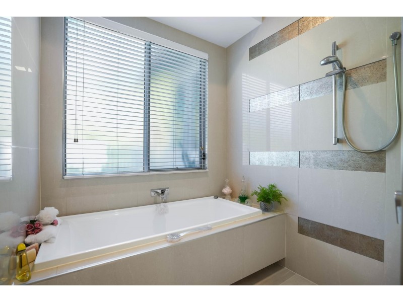 3 Eden Circuit, Reedy Creek QLD 4227