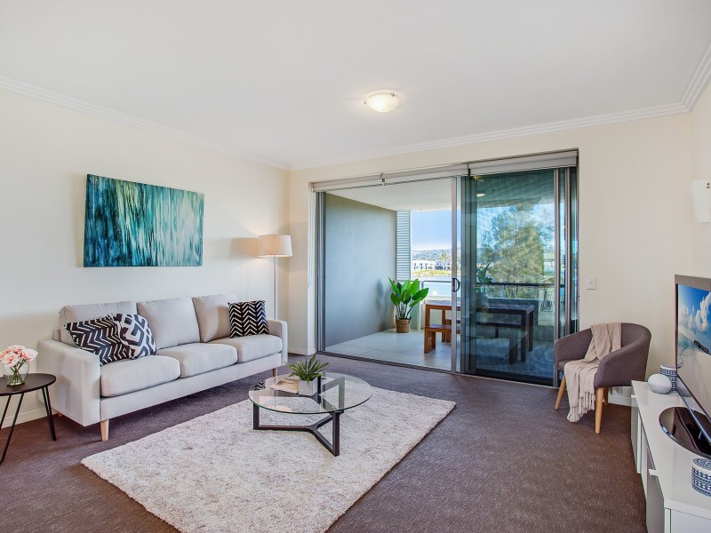 20/1 Lakefront Crescent, Varsity Lakes QLD 4227