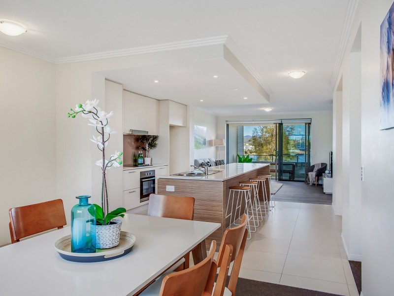 20/1 Lakefront Crescent, Varsity Lakes QLD 4227