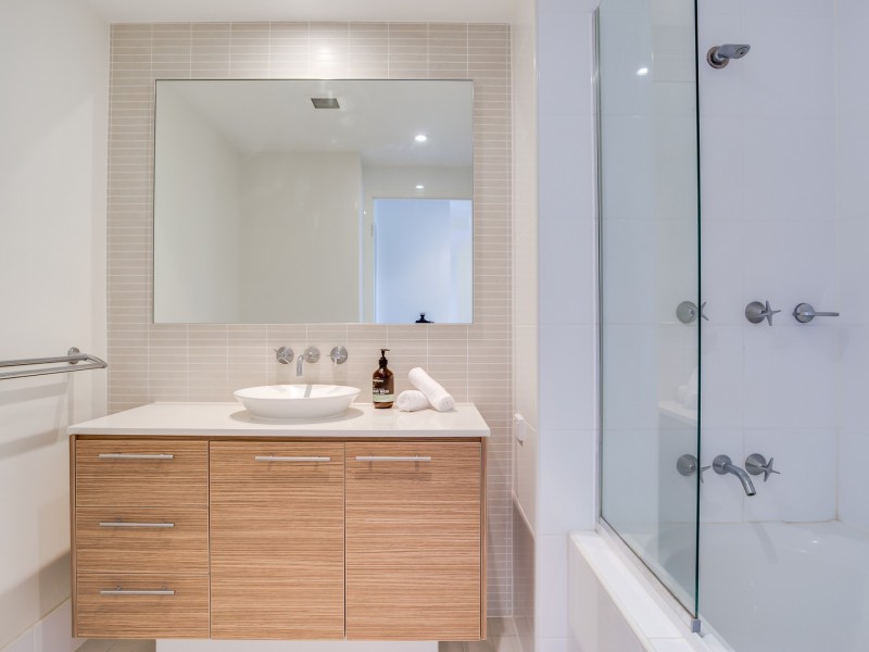 20/1 Lakefront Crescent, Varsity Lakes QLD 4227