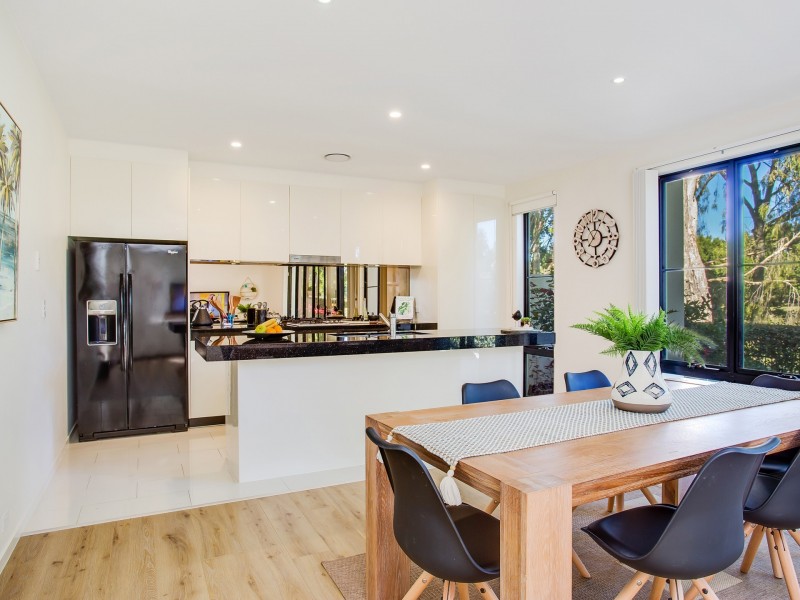 892 Medinah Avenue, Robina QLD 4226