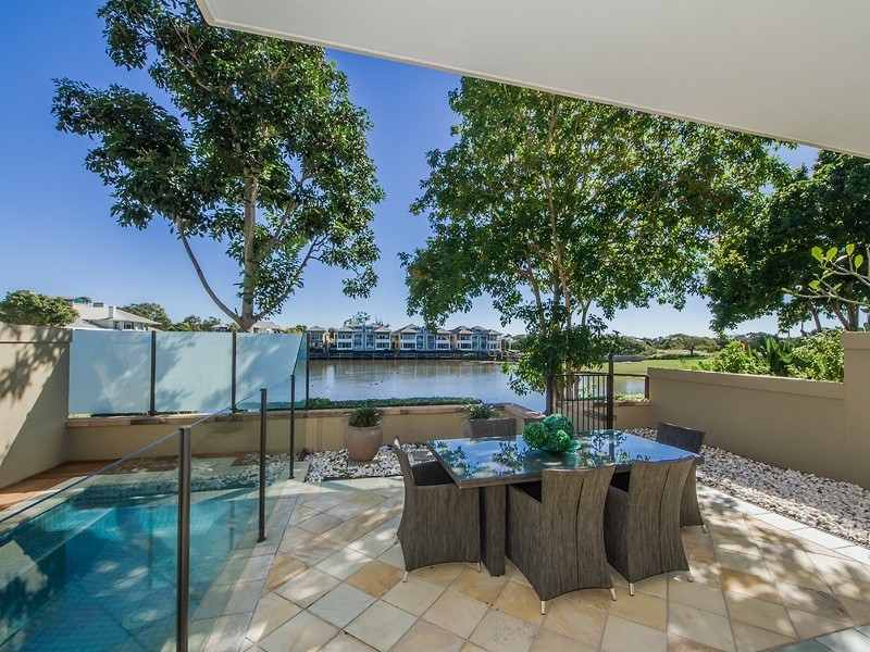 705 Glades Drive, Robina QLD 4226