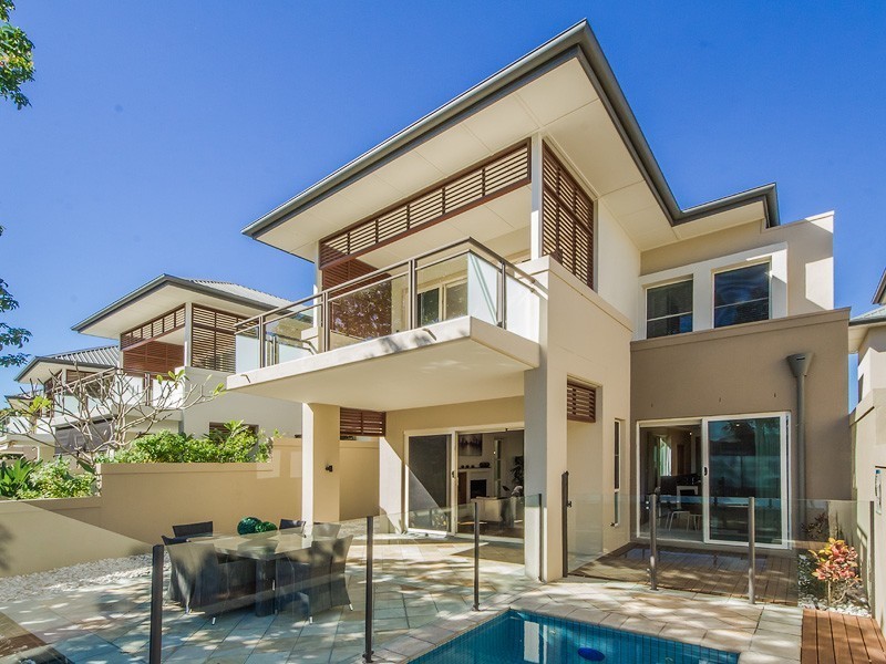 705 Glades Drive, Robina QLD 4226