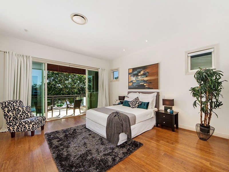 705 Glades Drive, Robina QLD 4226