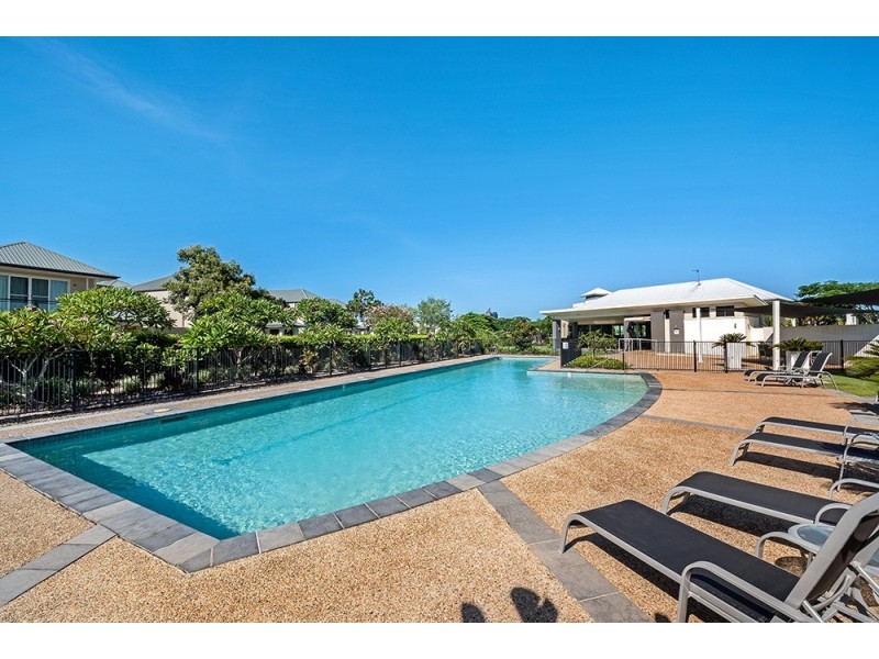 705 Glades Drive, Robina QLD 4226