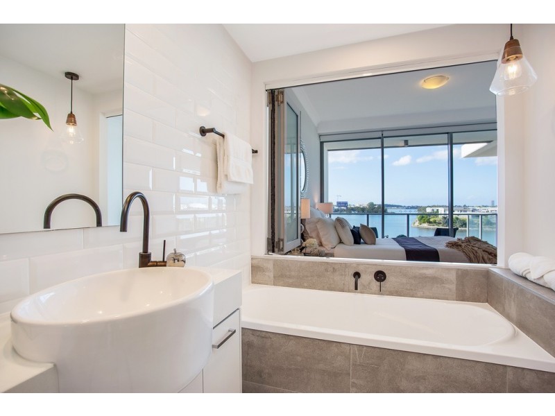 1203/397 Christine Avenue, Varsity Lakes QLD 4227